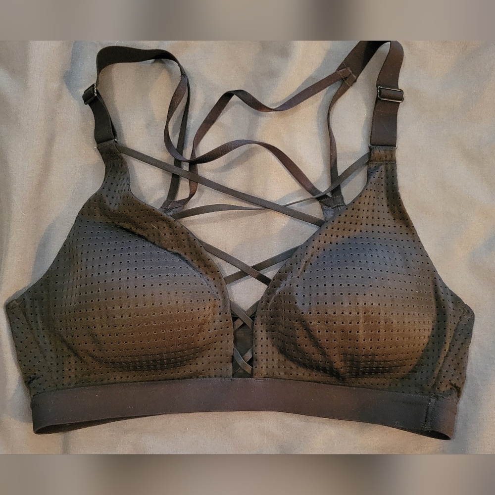 VS sports bra